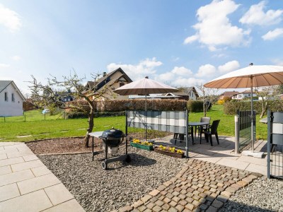 Holiday house Ferienhaus mit Terrasse nahe vulkanischen Seen - Outdoor photo 12