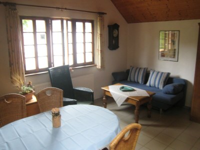 Apartment Gemütliche Wohnung mit Terrasse in Meisburg - Features photo 17