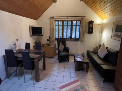 Apartment Gemütliche Wohnung mit Terrasse in Meisburg - Features photo 18