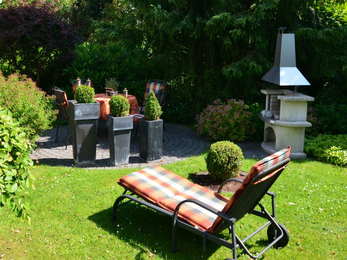 Apartment Stilvolle Wohnung in Madfeld mit eigener Terrasse - Outdoor photo 4