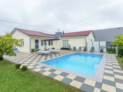 Apartment Ferienhaus in Markdorf mit Pool in Upper Lake - Apartment