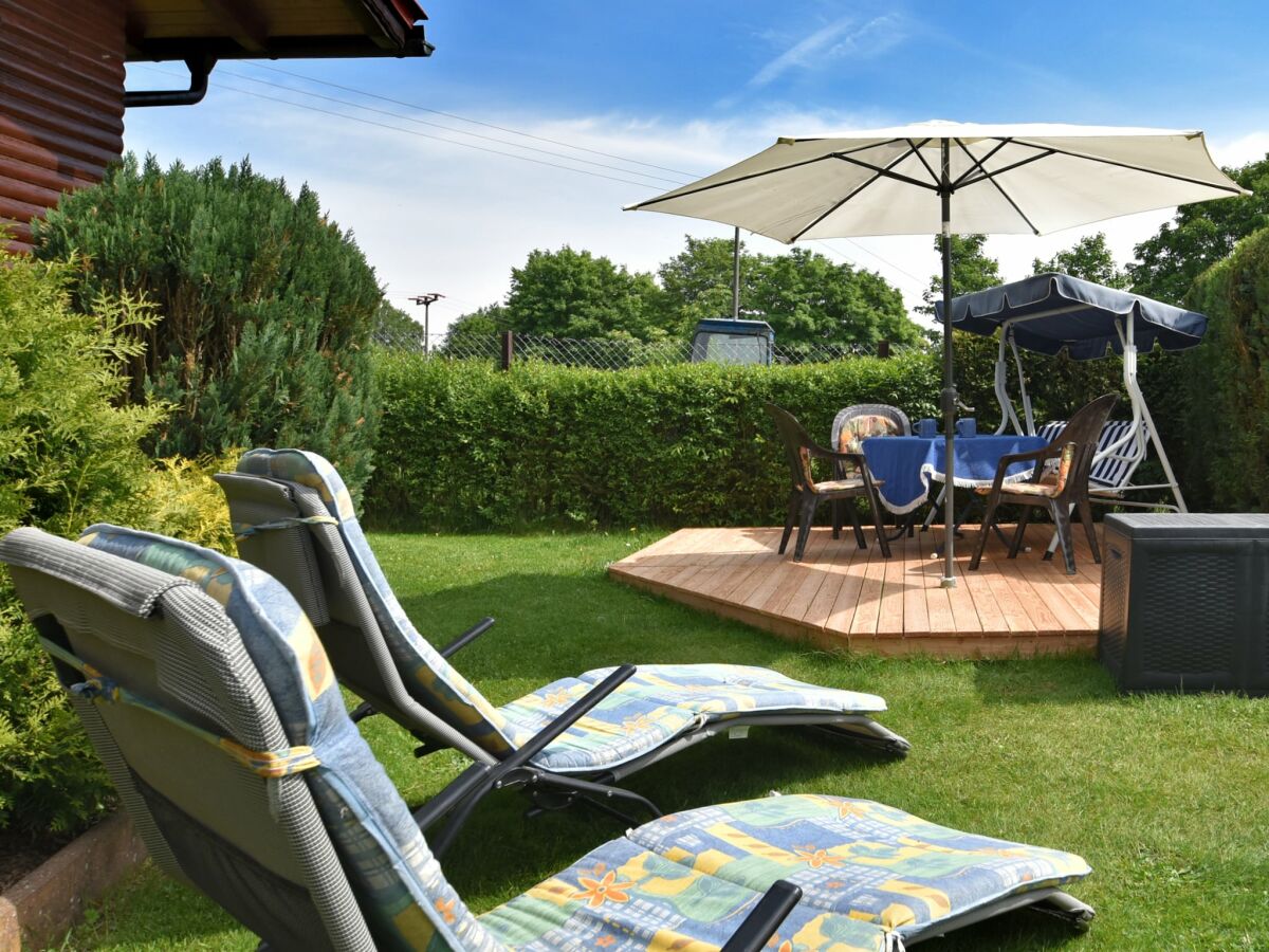 Holiday house Friedlicher Waldurlaub in Altenfeld - Outdoor photo 5