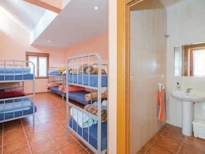 Cottage Spacious Wine Cellar Mansion - Features photo 10