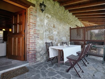 Holiday house Cozy Cottage with Pool & Terrace - Outdoor photo 11