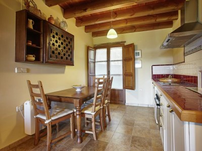 Holiday house Cozy Cottage with Pool & Terrace - Features photo 18