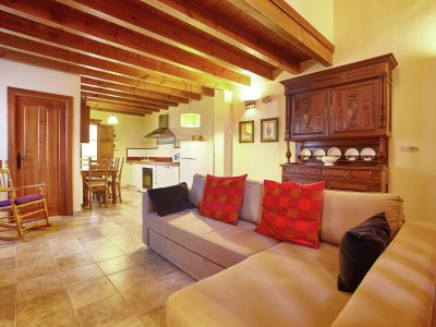 Holiday house Cozy Cottage with Pool & Terrace - Features photo 19