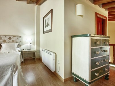 Holiday house Cozy Cottage with Pool & Terrace - Features photo 22