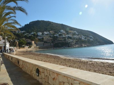 Villa Villa with Sea Breeze Charm - Environment photo 27