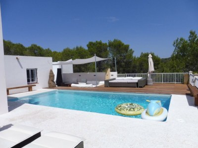 Villa Villa in Cala Tarida mit Pool und Meerblick in Cala Tarida - Villa
