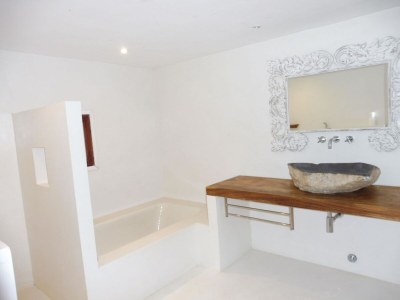 Villa Villa in Cala Tarida mit Pool und Meerblick - Features photo 17