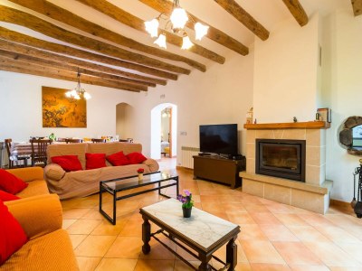 Cottage Belvilla by OYO La Masia de Cal Badia - Features photo 10