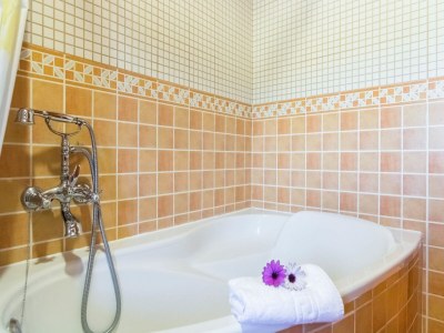 Cottage Belvilla by OYO La Masia de Cal Badia - Features photo 28