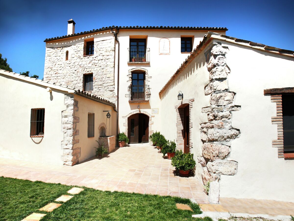 Cottage Mansion in La Llacuna with Pool & Mountain Views - Outdoor photo 4