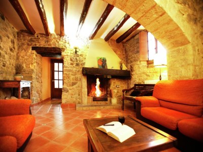 Cottage Mansion in La Llacuna with Pool & Mountain Views - Features photo 14