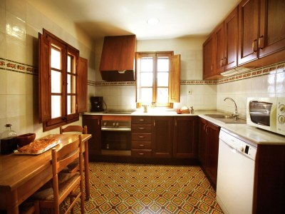 Cottage Mansion in La Llacuna with Pool & Mountain Views - Features photo 16