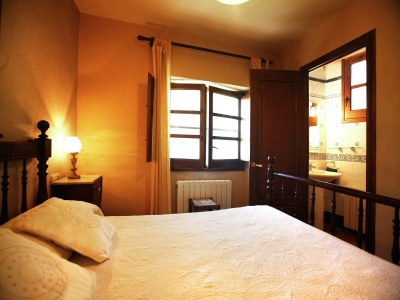 Cottage Mansion in La Llacuna with Pool & Mountain Views - Features photo 24