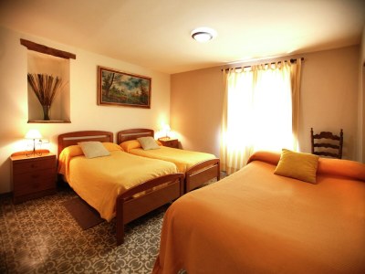 Cottage Mansion in La Llacuna with Pool & Mountain Views - Features photo 29