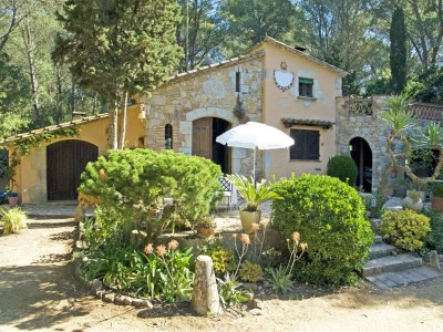 Cottage Villa in Spain near Costa Brava - Outdoor photo 6