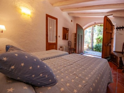 Cottage Villa in Spain near Costa Brava - Features photo 11