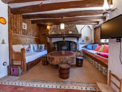 Cottage Villa in Spain near Costa Brava - Features photo 16