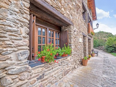 Apartment Apartment in Isavarre near Pyrenees Mountains - Outdoor photo 2