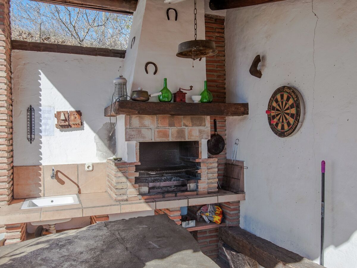 Holiday house Spacious Cottage with Pool - Outdoor photo 5