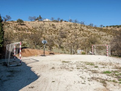 Holiday house Spacious Cottage with Pool - Outdoor photo 9