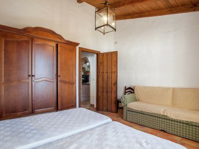 Holiday house Spacious Cottage with Pool - Features photo 20