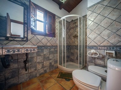 Holiday house Spacious Cottage with Pool - Features photo 21