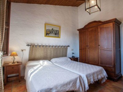 Holiday house Spacious Cottage with Pool - Features photo 23