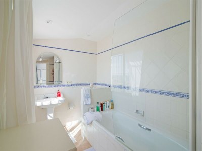 Villa Villa in La Cala de Mijas Beachfront - Features photo 14