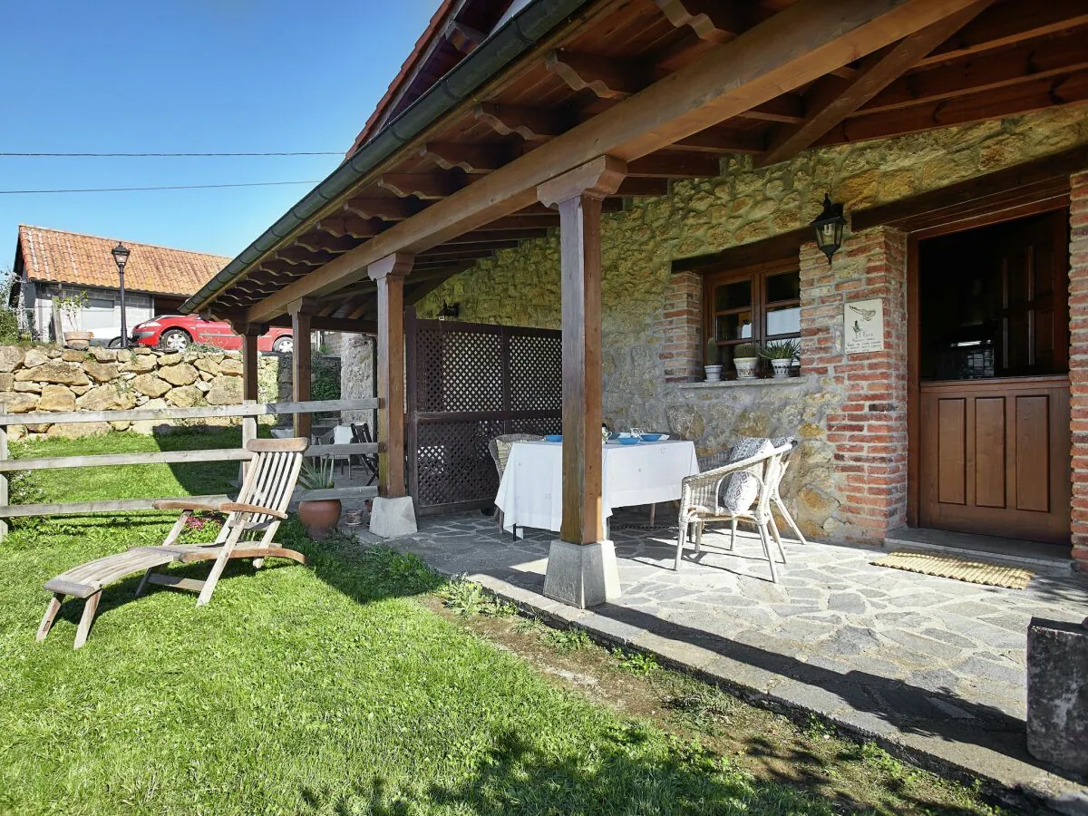 Cottage Herrenhaus in Nava mit Pool & Terrasse - Outdoor photo 2