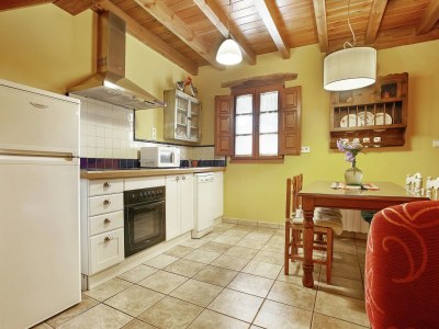 Cottage Herrenhaus in Nava mit Pool & Terrasse - Features photo 9