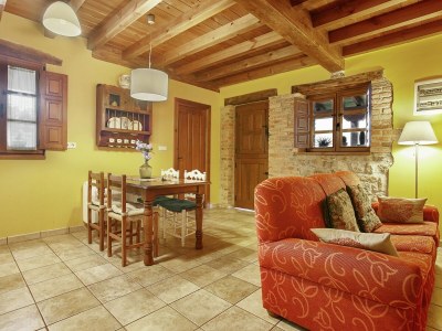 Cottage Herrenhaus in Nava mit Pool & Terrasse - Features photo 13
