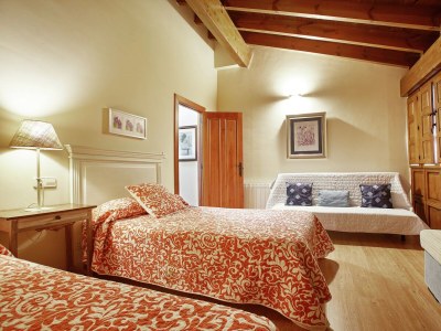 Cottage Herrenhaus in Nava mit Pool & Terrasse - Features photo 19