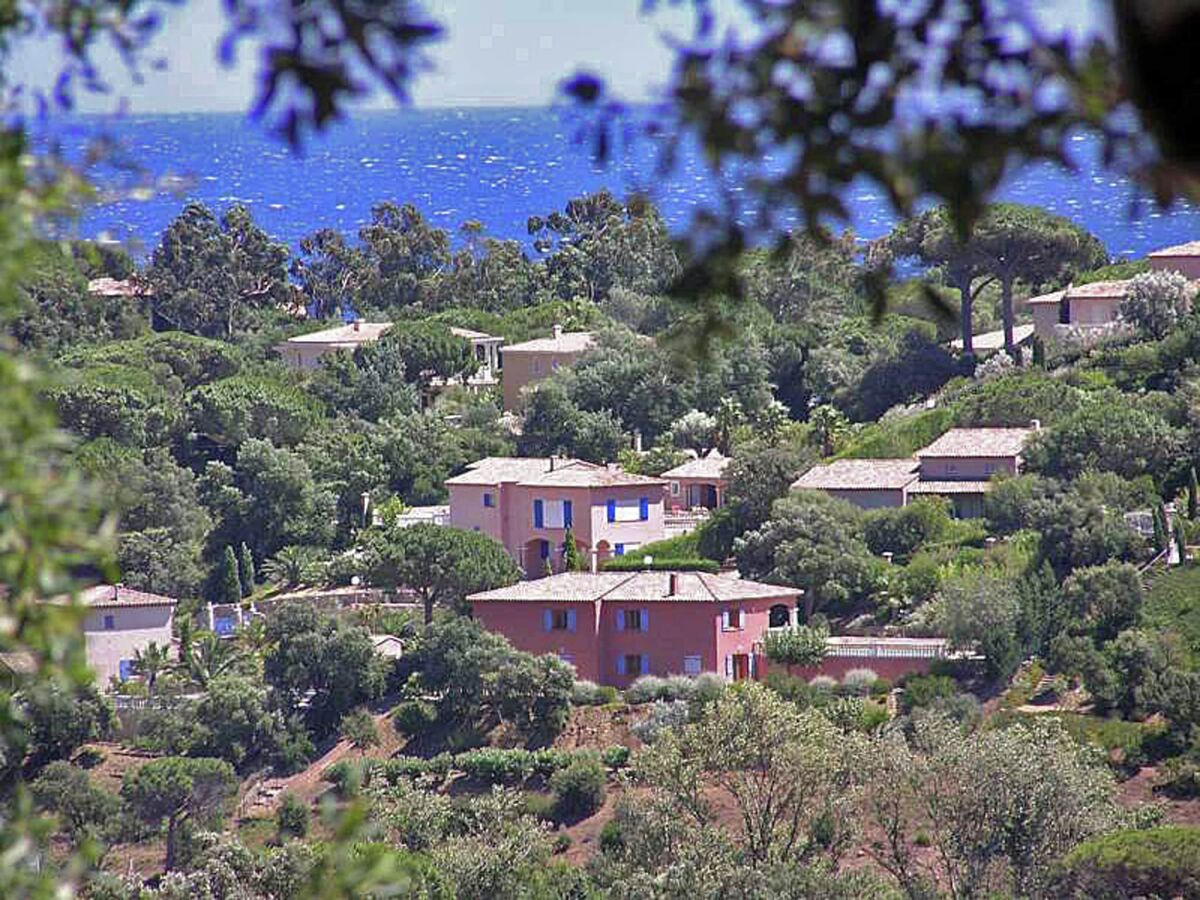 Holiday house Familienfreundliche Villa mit Pool - Outdoor photo 4