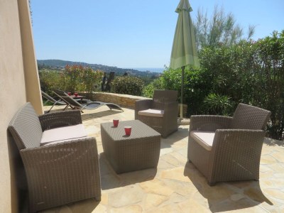 Holiday house Familienfreundliche Villa mit Pool - Outdoor photo 8