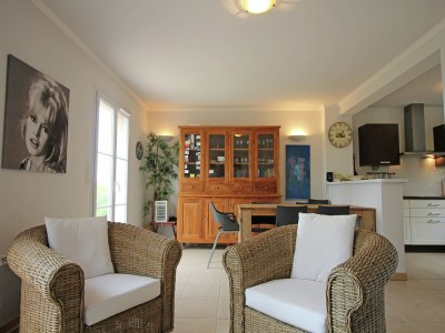Holiday house Familienfreundliche Villa mit Pool - Features photo 18