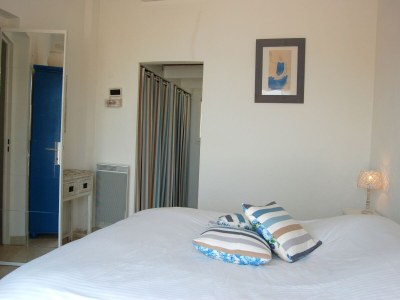 Holiday house Rural villa with shared pool and tennis court - Features photo 15