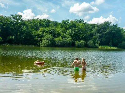 Castle Schloss in Le Veurdre am Wald und Fluss - Outdoor photo 9