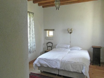 Castle Schloss in Le Veurdre am Wald und Fluss - Features photo 16