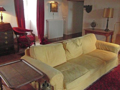 Castle Schloss in Le Veurdre am Wald und Fluss - Features photo 19