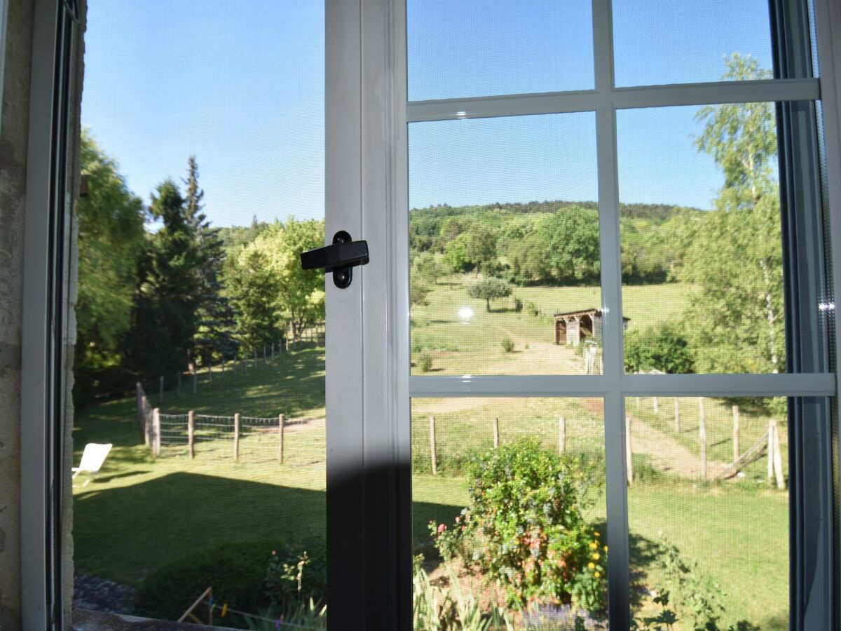 Holiday house Holiday Home Vault-de-Lugny near Forest - Outdoor photo 2