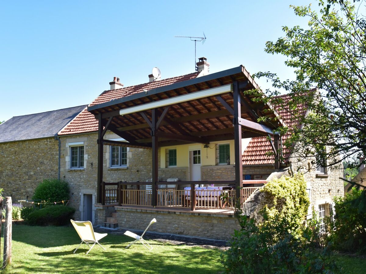 Holiday house Holiday Home Vault-de-Lugny near Forest - Outdoor photo 3