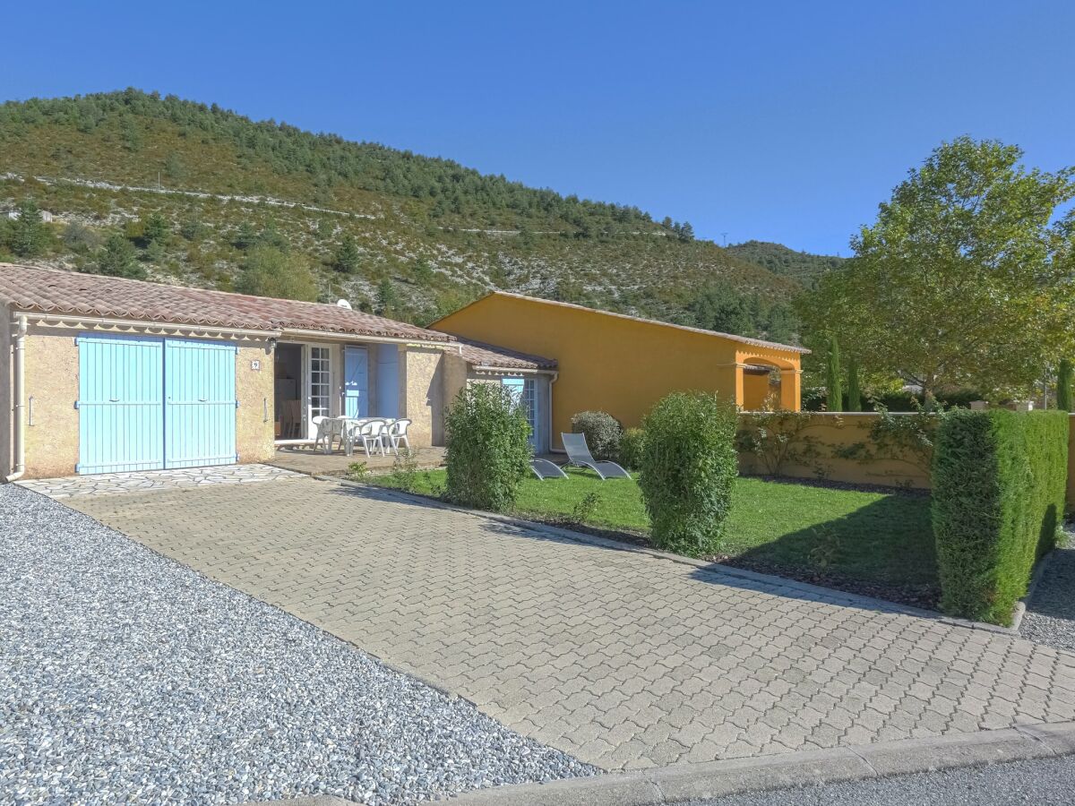Villa Charmante Villa in Castellane - Outdoor photo 3