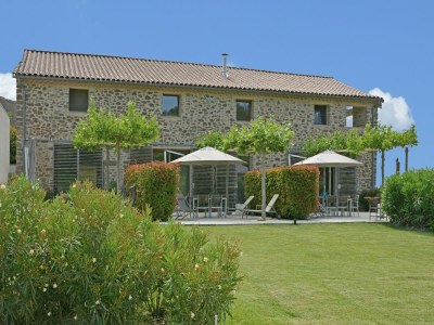 Villa Bauernhaus in Languedoc mit Pool und Weinbergen in Hérault - Villa