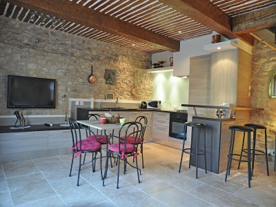 Villa Bliss Near Aix-en-Provence - Features photo 22