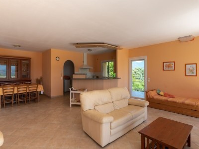 Villa Geräumige Villa mit Pool - Features photo 29