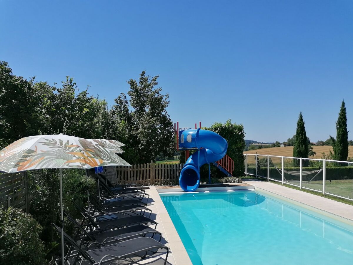Holiday house Holiday Home in Lusignac with Private Pool - Outdoor photo 5