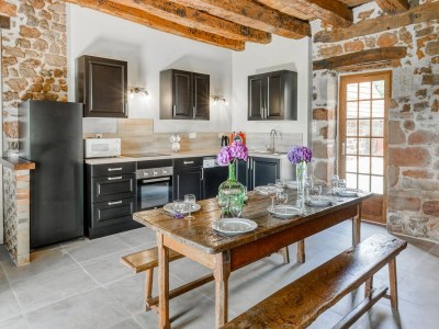 Holiday house Tranquil holiday home with private pool - Features photo 28